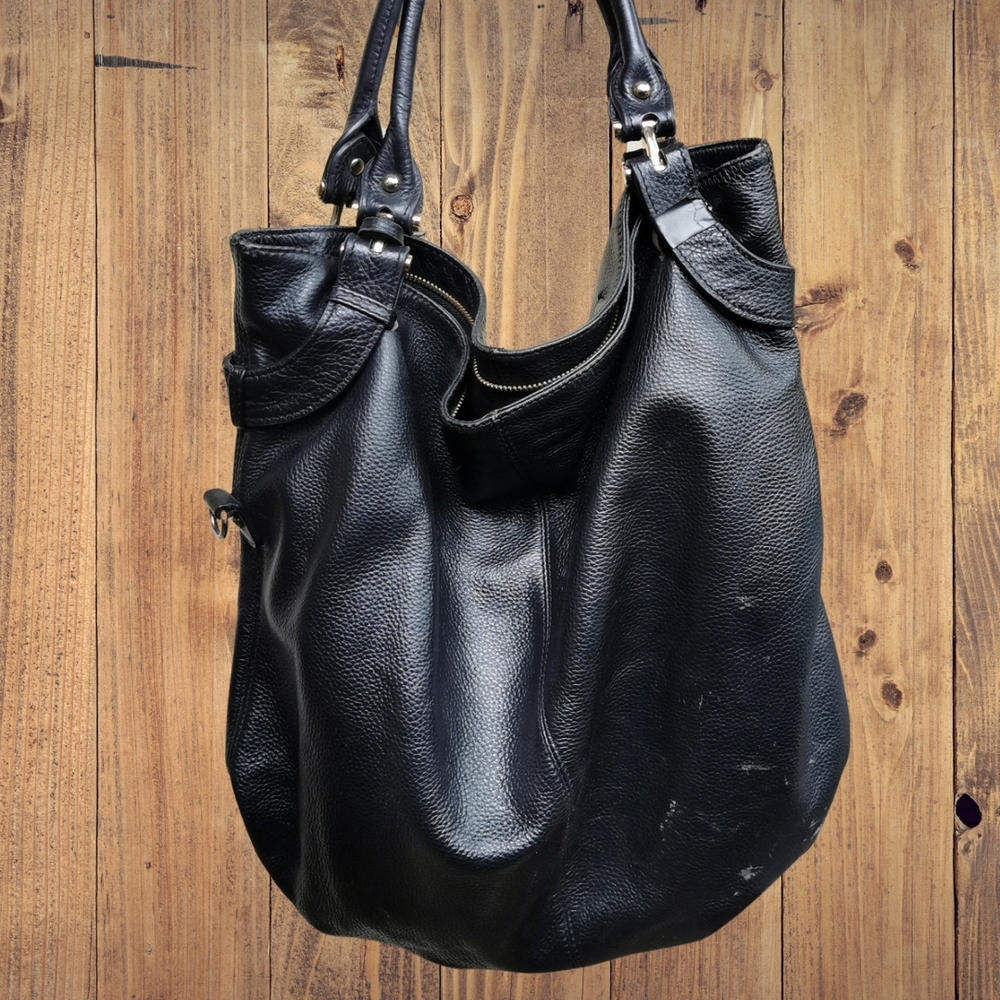 2/25$ Elegant Black Leather Tote Bag